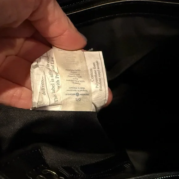 lululemon athletica Black Shoulder Bag with Adjustable Strap - Picture 3 of 11